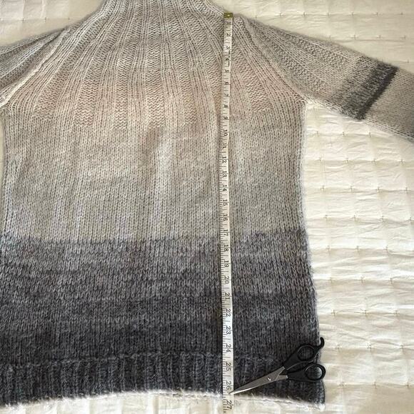 A by Anthropologie Ombre Knit Turtleneck Sweater Women's XS | Gray | Wool Blend - Picture 6 of 8